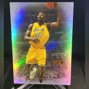 Shaquille O’Neal 99-2000 HOLO Fleer #7 Shaq Lakers